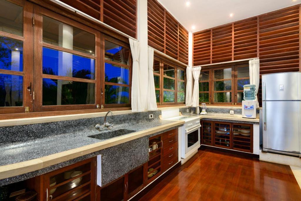 Canang Sari Uluwatu Villas Bali Exterior photo