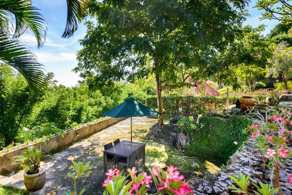 Canang Sari Uluwatu Villas Bali Exterior photo